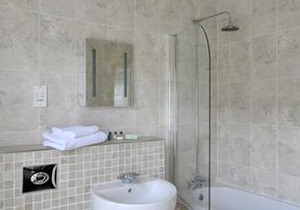 The Raven Hotel Much Wenlock