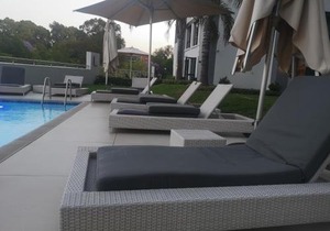 The Regency - Cosy Private Hotel Apartment - Unit 219