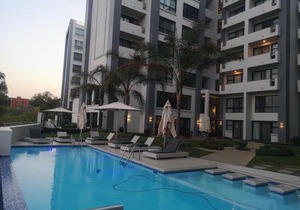 The Regency - Cosy Private Hotel Apartment - Unit 219