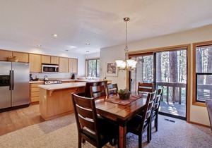 The Ridge at Sunriver - Condo #31 - Access provided to onsite seasonal swimming pool & tennis facilities, year-round hot tub plus 4 bikes