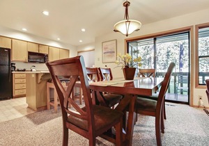 The Ridge at Sunriver - Condo #37 - Access provided to onsite seasonal swimming pool & tennis facilities, year-round hot tub plus 4 bikes