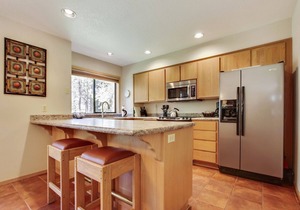 The Ridge at Sunriver - Condo #45 - Access provided to onsite seasonal swimming pool & tennis facilities, year-round hot tub plus 4 bikes