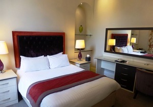 The Riverside House Hotel