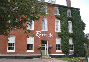 The Riverside House Hotel