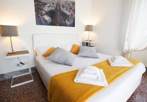 The Rooms of Piazza Cairoli, Deluxe Queen Room (Double)