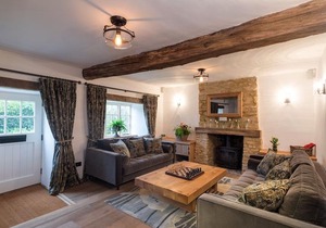 THE ROYAL OAK TETBURY