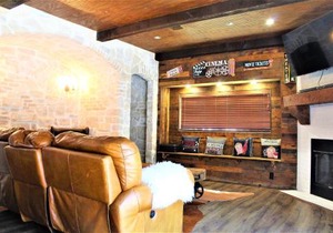 The Rustic Inn - Family friendly, Close to Fiesta Texas, SeaWorld, Riverwalk and more