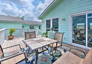 The Salty Lime 2 Waterfront Getaway with Deck and Dock