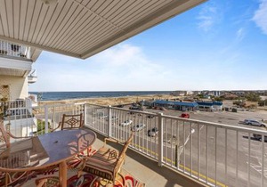 The Sandbridge Dunes - Seabiscuit 306