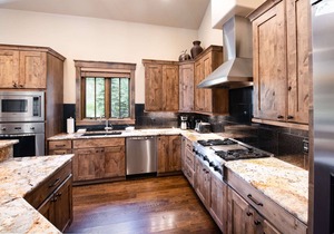 The Shores Riverside Townhome: Peaceful Luxury
