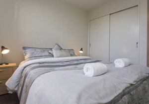 The Strandon - loft style central apartment