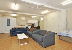 The Studio on the Lake @ Fishing Point, Lake Macquarie - honestly put the line in and catch fish