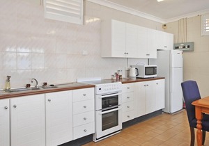 The Studio on the Lake @ Fishing Point, Lake Macquarie - honestly put the line in and catch fish