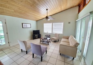 The Summer House - Upper home