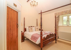 The Tack Room Cottage, ASHOVER