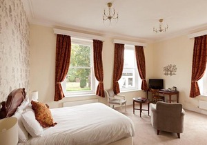 The Thomas Paine Hotel