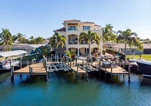 The Ultimate in Leisure Vacations - Check out our Mega-Home - 18276 Cutlass