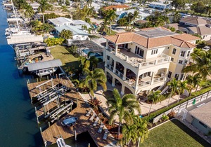 The Ultimate in Leisure Vacations - Check out our Mega-Home - 18276 Cutlass
