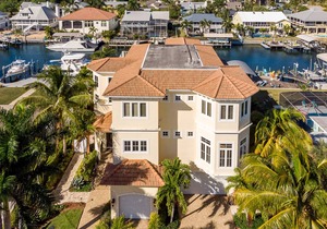 The Ultimate in Leisure Vacations - Check out our Mega-Home - 18276 Cutlass