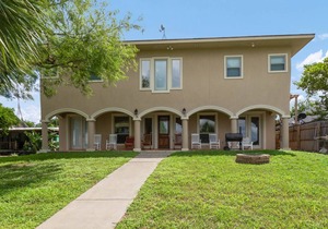The Villa at Arroyo City