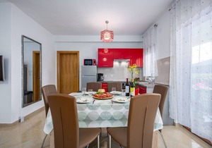 The Willow Garden Apartment House Summer Breeze Apartment