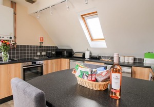 THE WYNNSTEAD ANNEXE, with a garden in Oswestry