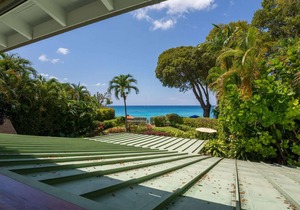 Thespina on the Beach (2/4 Rooms)