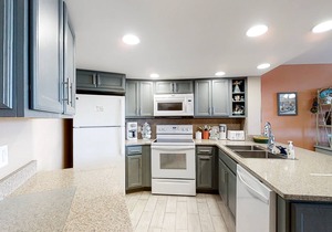 Third-Floor Condo at Oceanfront Resort with Balconies, WiFi & Shared Pools/Gym