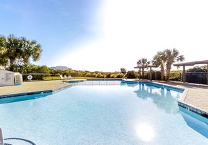 Third-Floor Condo at Oceanfront Resort with Balconies, WiFi & Shared Pools/Gym
