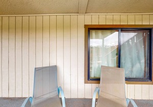 Third-Floor Mountain-View Condo at Gold Creek w/Free WiFi - Walk to Gondola