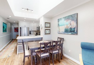Third-Floor, Oceanfront Condo with Excellent View, Balconies, WiFi & Shared Pool