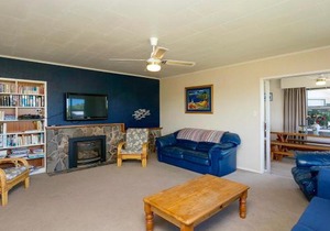 This Bach Has it All - Rainbow Point Holiday Home