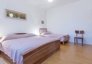 This comfortable vacation house is located in the quiet Istrian village of Veliki Vare.