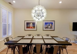 This house is a 5 bedroom(s), 3.5 bathrooms, located in Washington, DC.