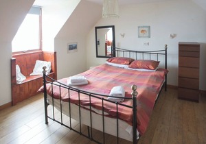 This is the perfect location for all the family with beaches, pretty villages and lots of wildlife.