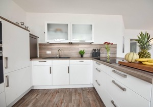 This newly built house is located in the small fishing village of Kamminke, in only