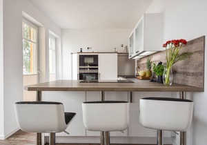 This newly built house is located in the small fishing village of Kamminke, in only