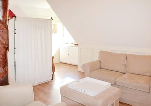 This vacation apartment is located in a farmhouse on the second floor.