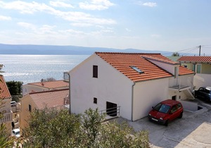 Three bedroom apartment with balcony and sea view Lokva Rogoznica, Omiš (A-10358-a)