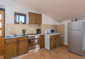 Three-Bedroom Apartment Katalin II in Musalež