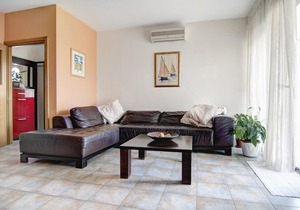 Three bedroom apartment with terrace Pučišća, Brač (A-754-d)