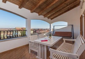 Three-Bedroom Apartment Katalin II in Musalež