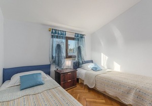 Three-Bedroom Apartment Katalin II in Musalež