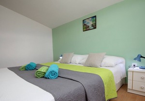 Three-bedroom Apartment on First Floor with Sea View
