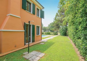 Three-Bedroom Holiday Home in Albarella RO