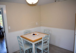 Three bedroom just .6 miles to Glendon Beach