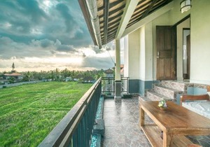 Three Dewi's Guest House