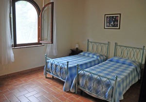 Three-room apartment #5 with pool and WIFI in the Tuscan countryside