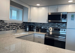 Thunder Island 61B-Baywater 39th St, Free WiFi, Pool, Elev, W/D, AC