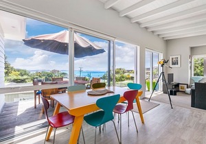 Tide and True - Algies Bay Holiday Home
